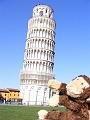 Pisa-LeaningTower-Cheeky-2