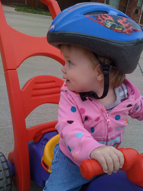 Jess_BikeRide-2.jpg - ... you coming Alex?...