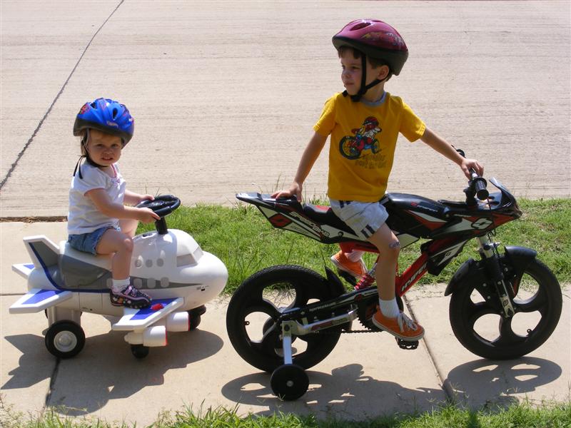 Jess_FirstTrip-HeavyIron.JPG - Alex & I on our "heavy" gear!