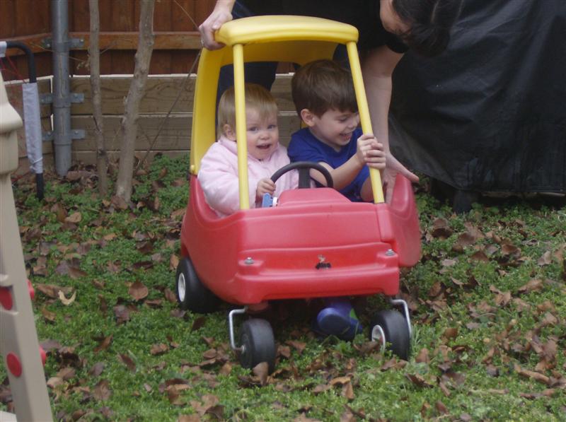 Jess_OutsideWAlex-8.JPG - Taking a drive together...